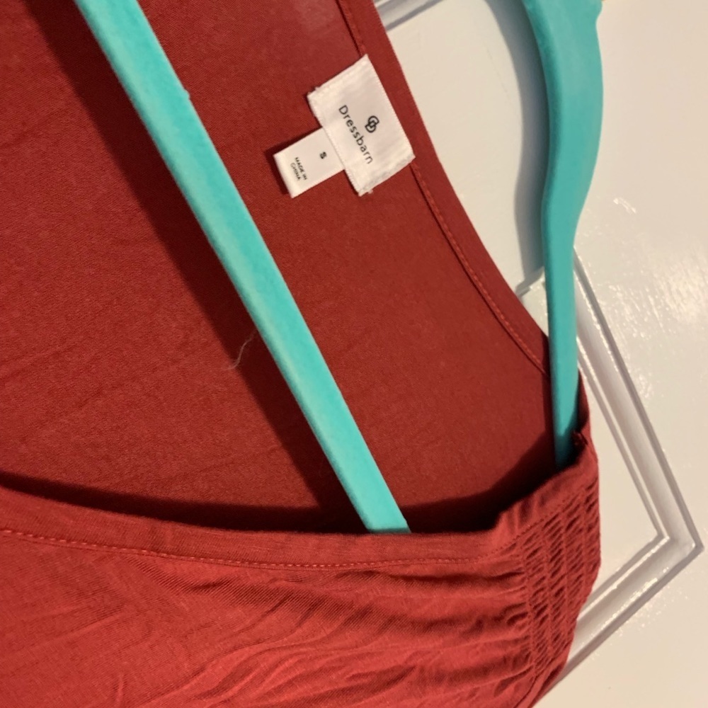 NWOT! Dressbarn Amber Vneck T-shirt - Picture 3 of 4